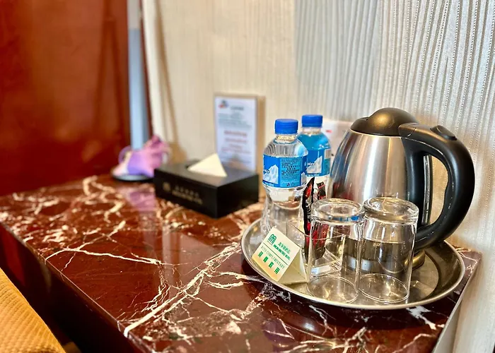 Masters Hotel 2*