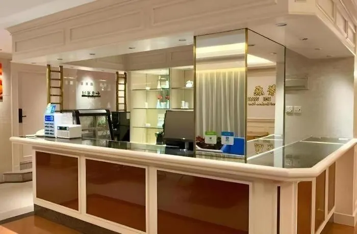 Masters Hotel 2*