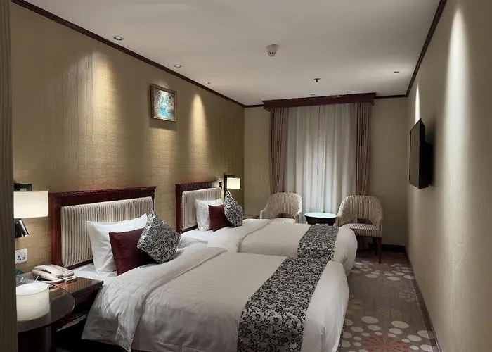 Masters Hotel 2*